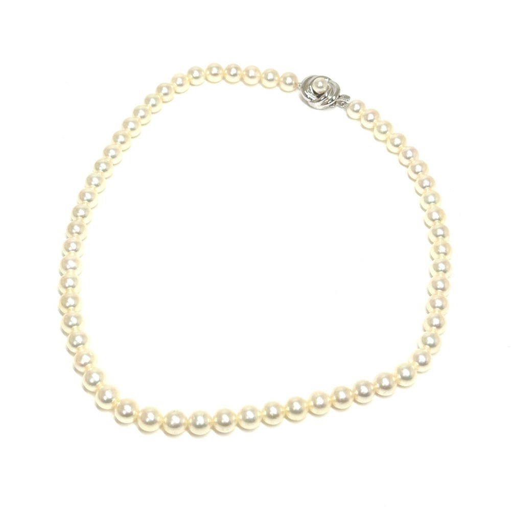 TASAKI White Pearl Necklace